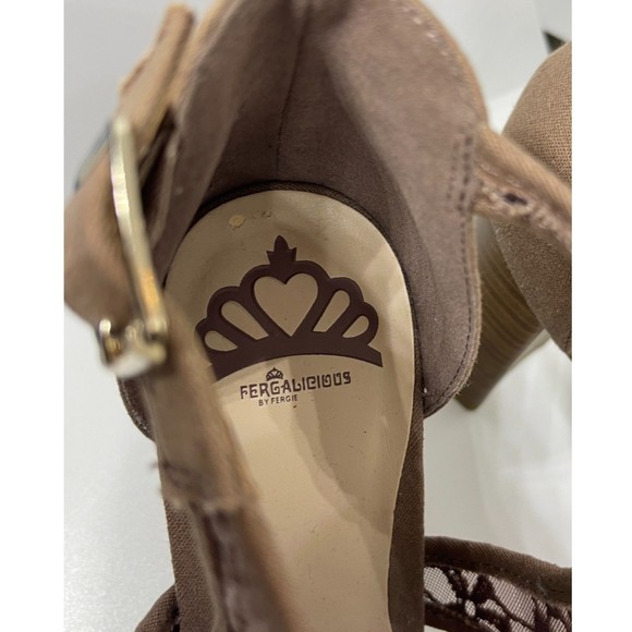 FERGALICIOUS Maddox Dusty Lace Block Heels Sandals - Picture 4 of 10